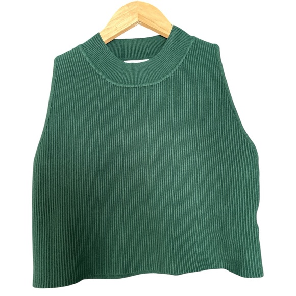 House of Harlow 1960 Tops - House of Harlow XL 1960 Green Ribbed Sleeveless cropped Top